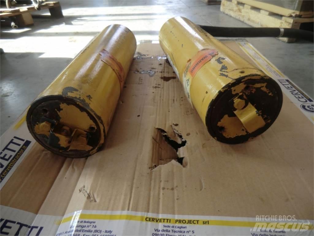 CAT 735 Construção - Outros
