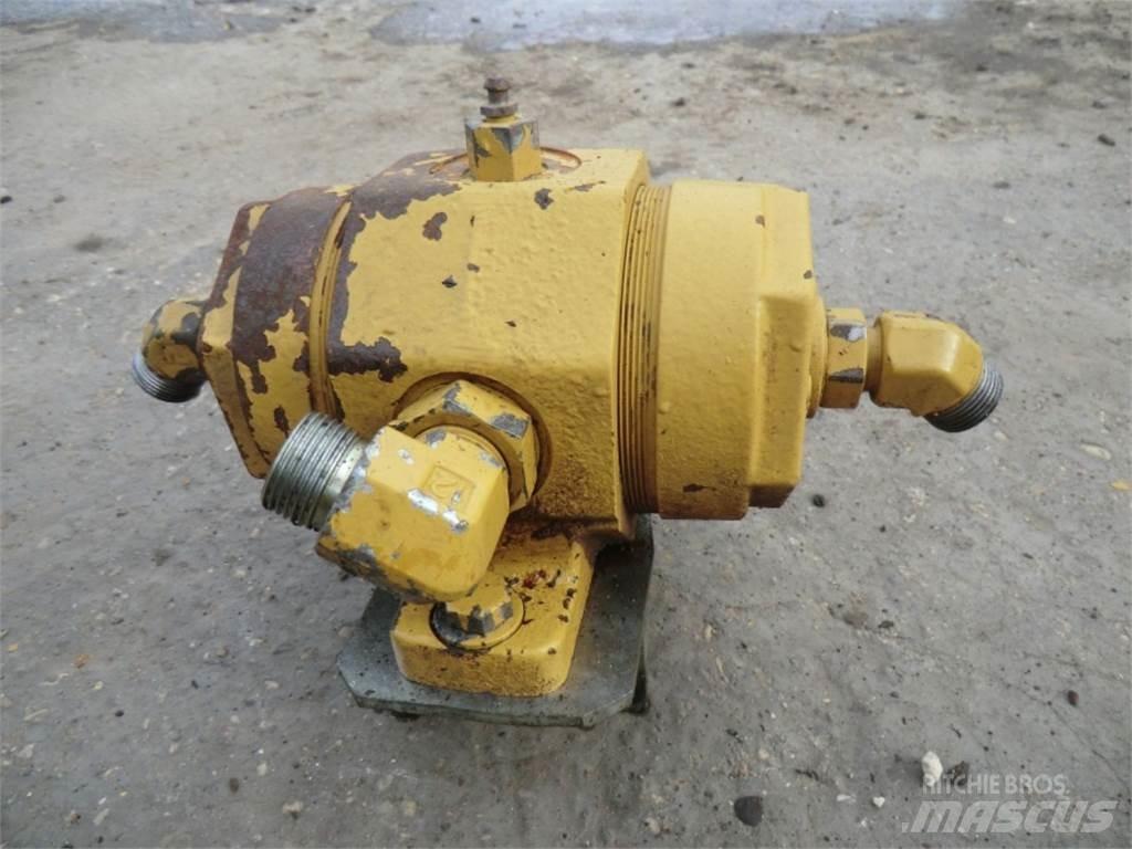 CAT 735 Construção - Outros
