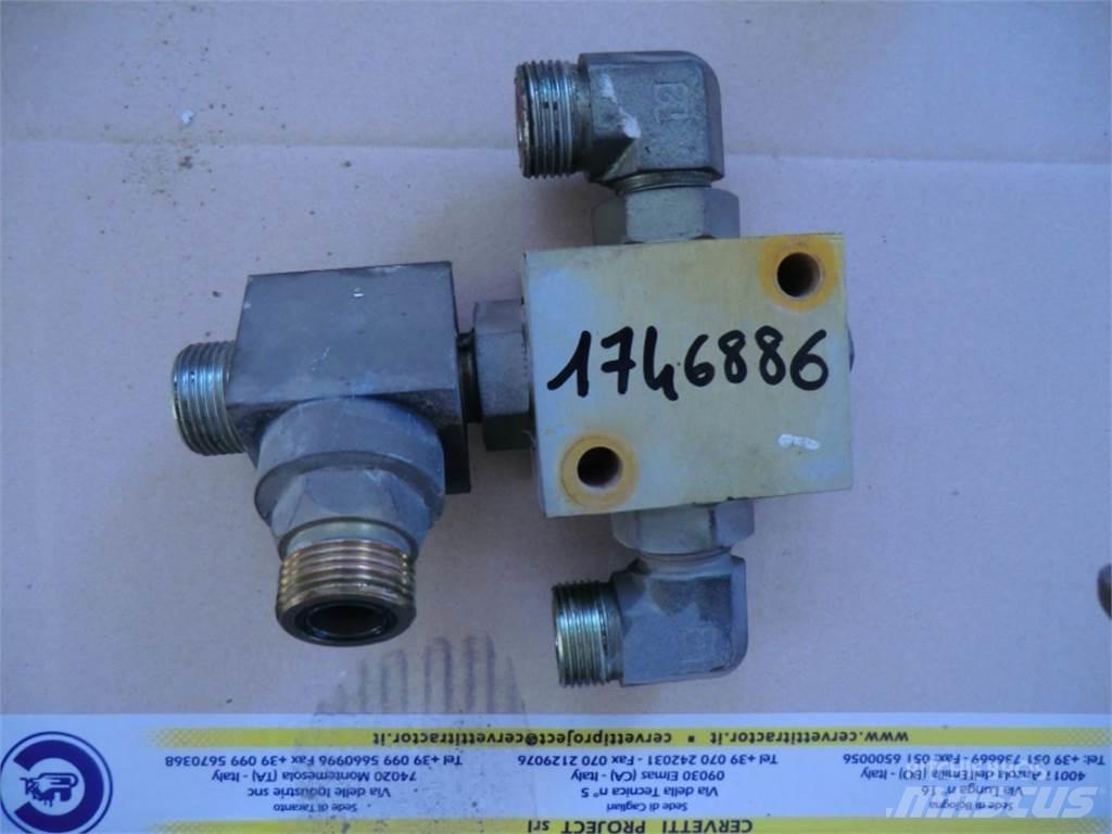 CAT 735 Construção - Outros
