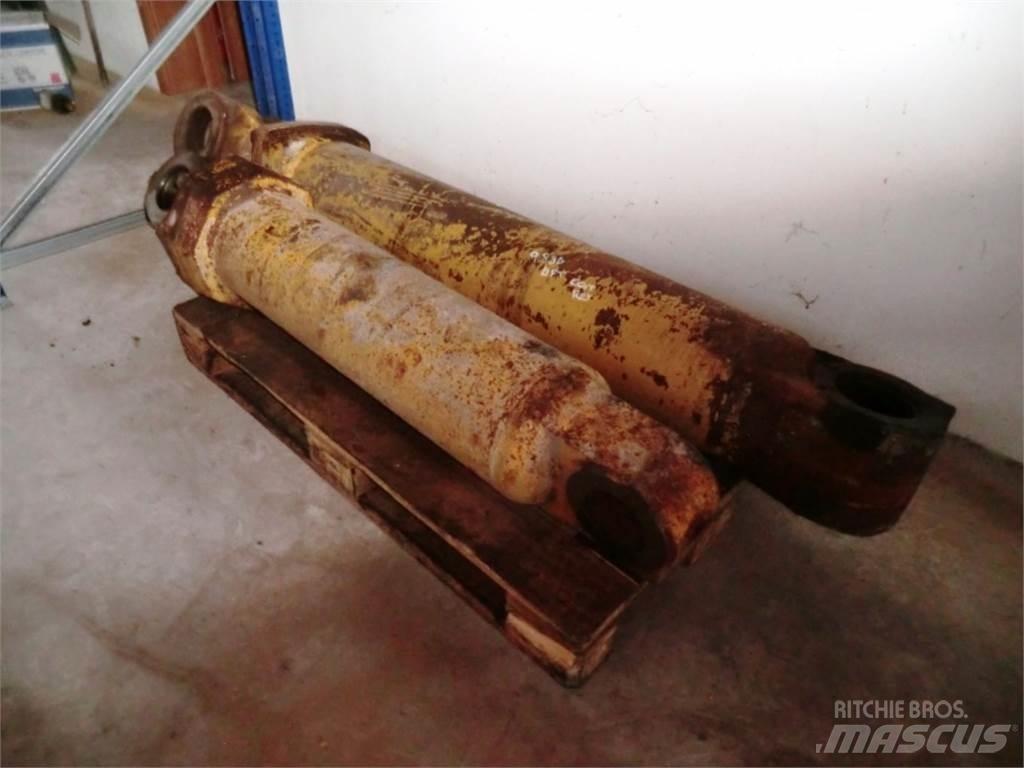 CAT 943 Construção - Outros

