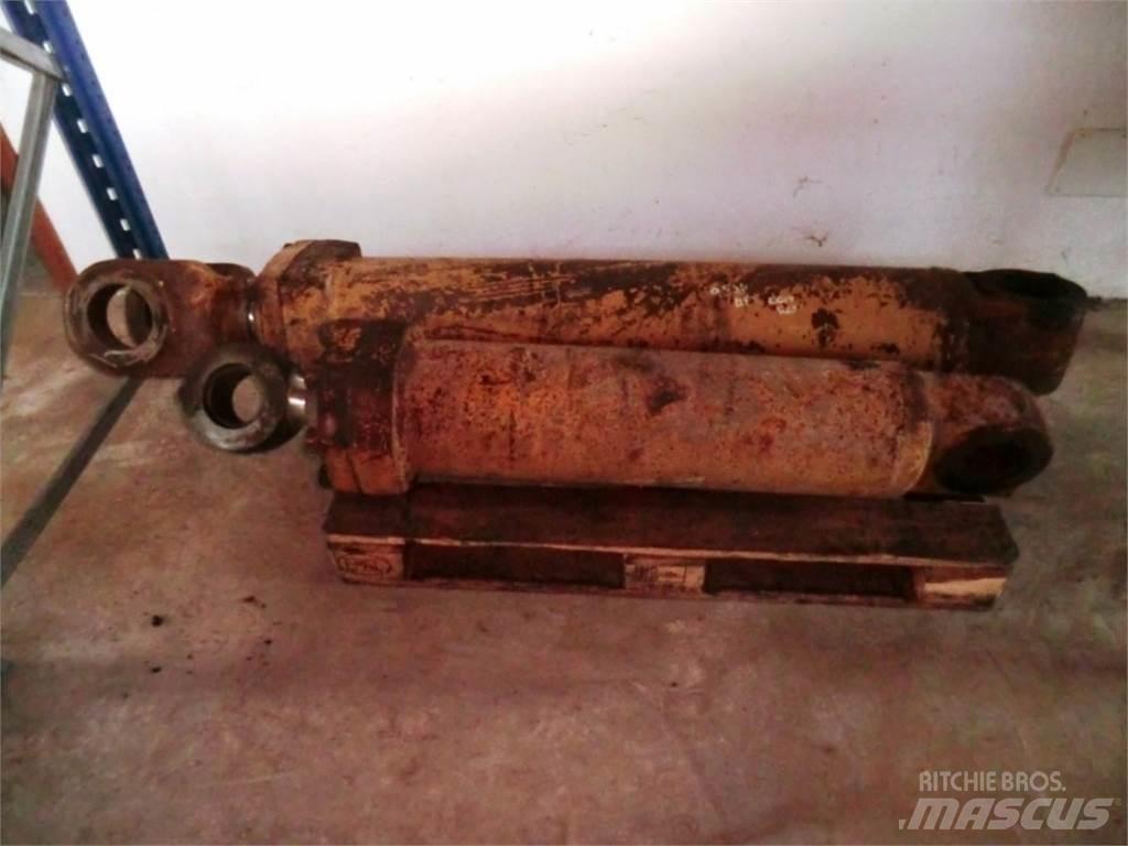 CAT 943 Construção - Outros
