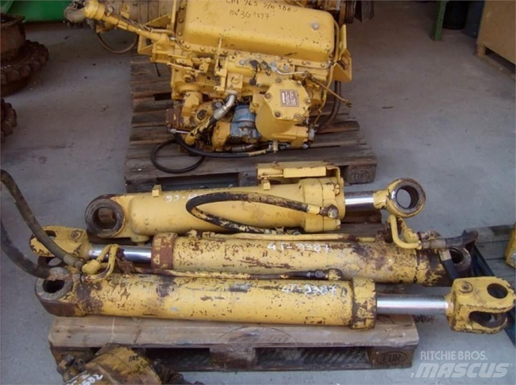 CAT 953 Construção - Outros
