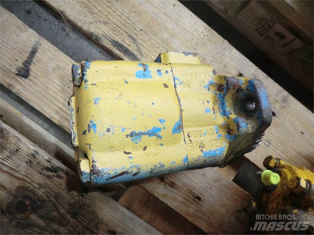 CAT 953 Construção - Outros

