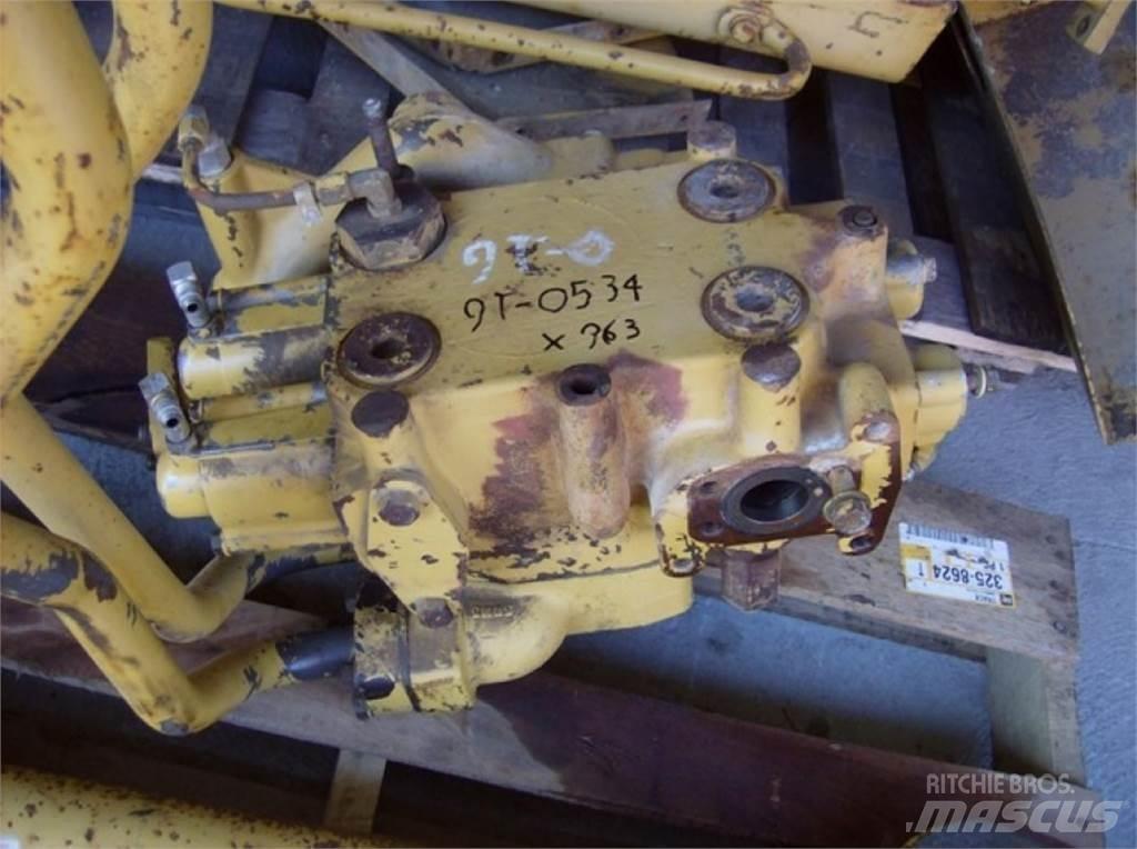 CAT 963 Construção - Outros
