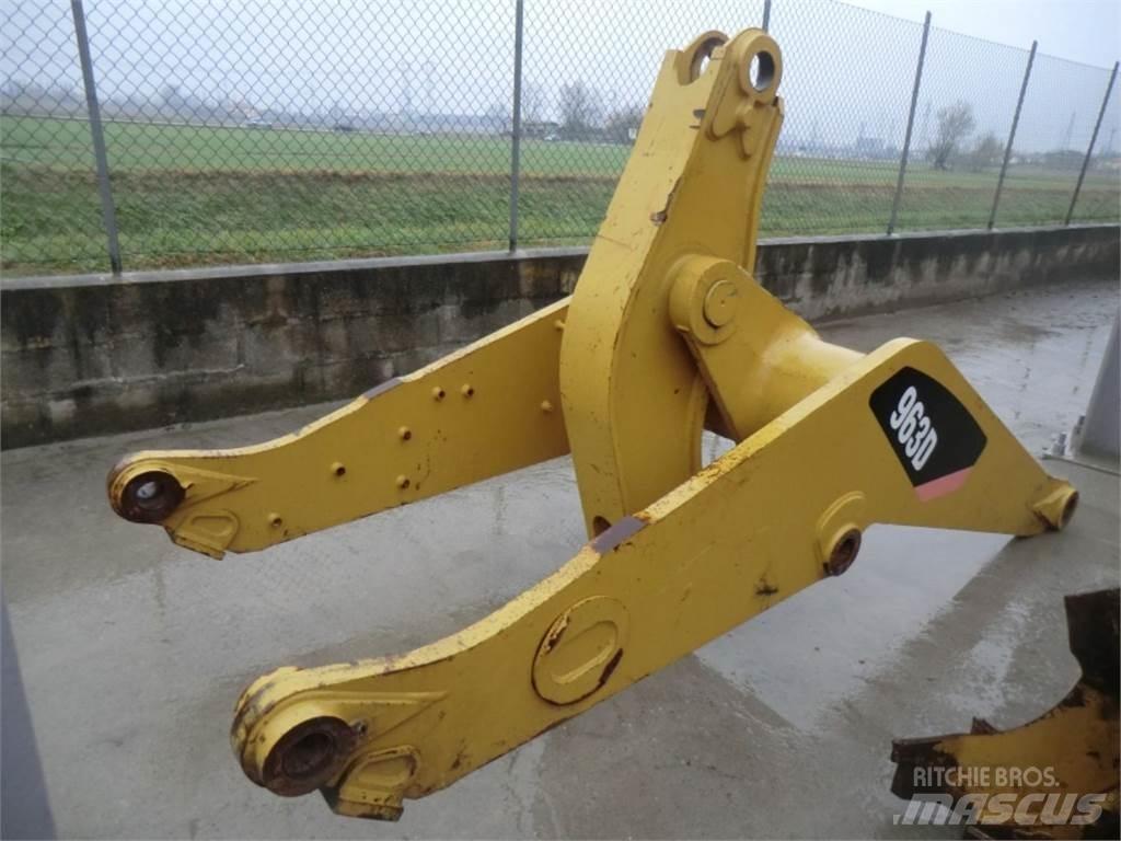 CAT 963D Chassis e suspensões