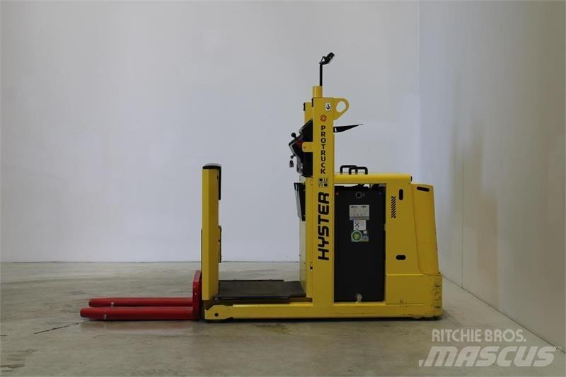 Hyster K1.0L Preparadoras de encomendas de baixa elevação