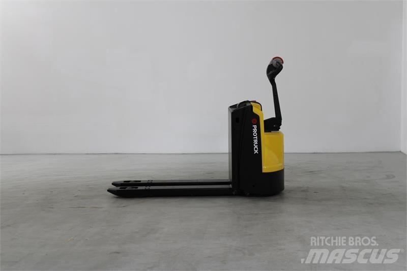 Hyster P1.6 Porta palettes