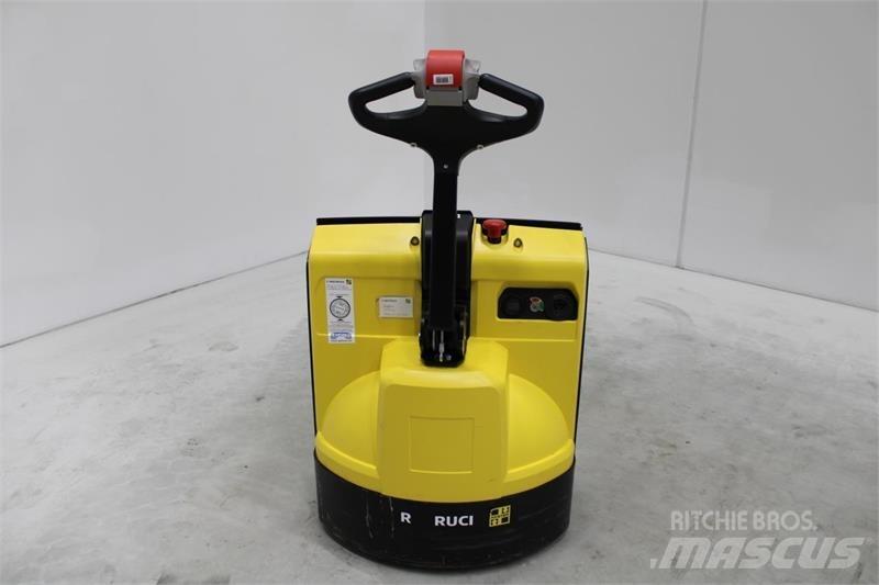 Hyster P1.6 Porta palettes