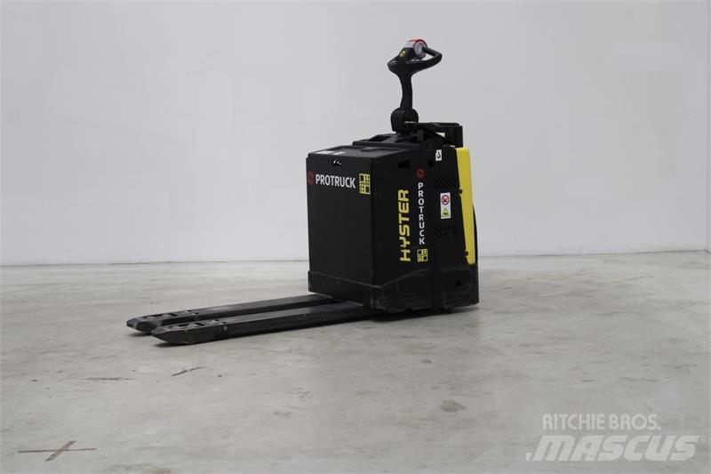 Hyster P2.0S Porta-paletes com plataforma