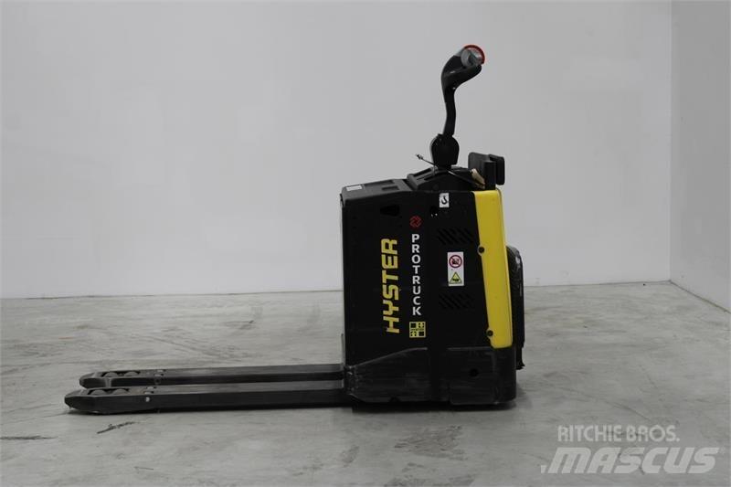 Hyster P2.0S Porta-paletes com plataforma