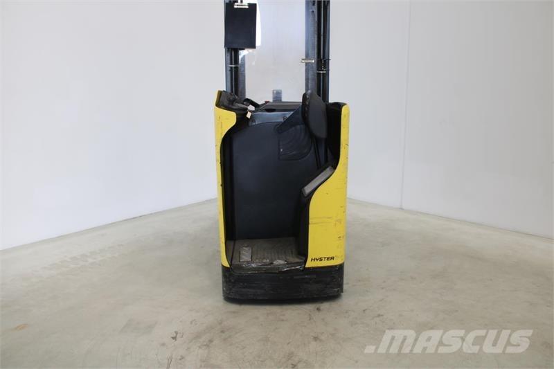 Hyster RS1.6 Self propelled stackers