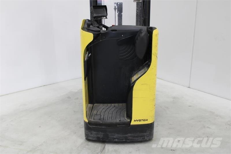 Hyster RS1.6 Self propelled stackers