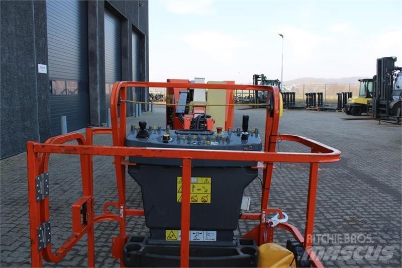 JLG E300AJP Elevadores braços articulados