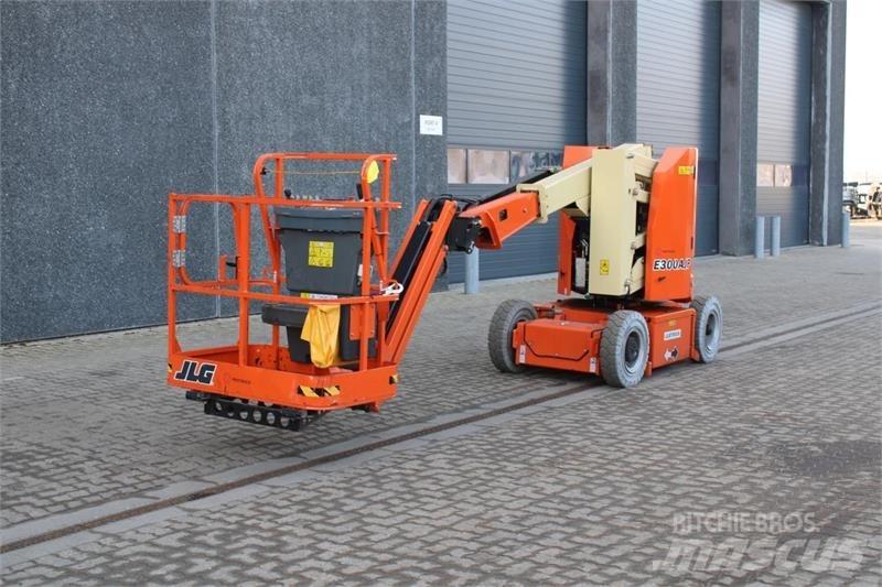 JLG E300AJP Elevadores braços articulados
