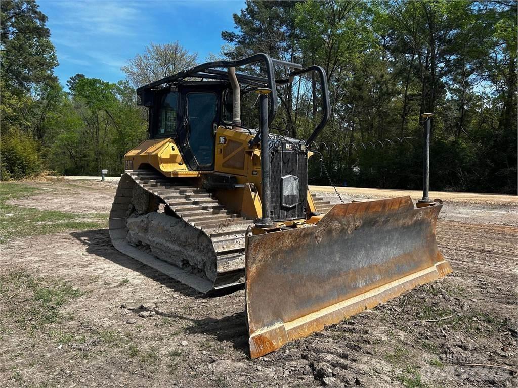 CAT D5 Dozers - Tratores rastos