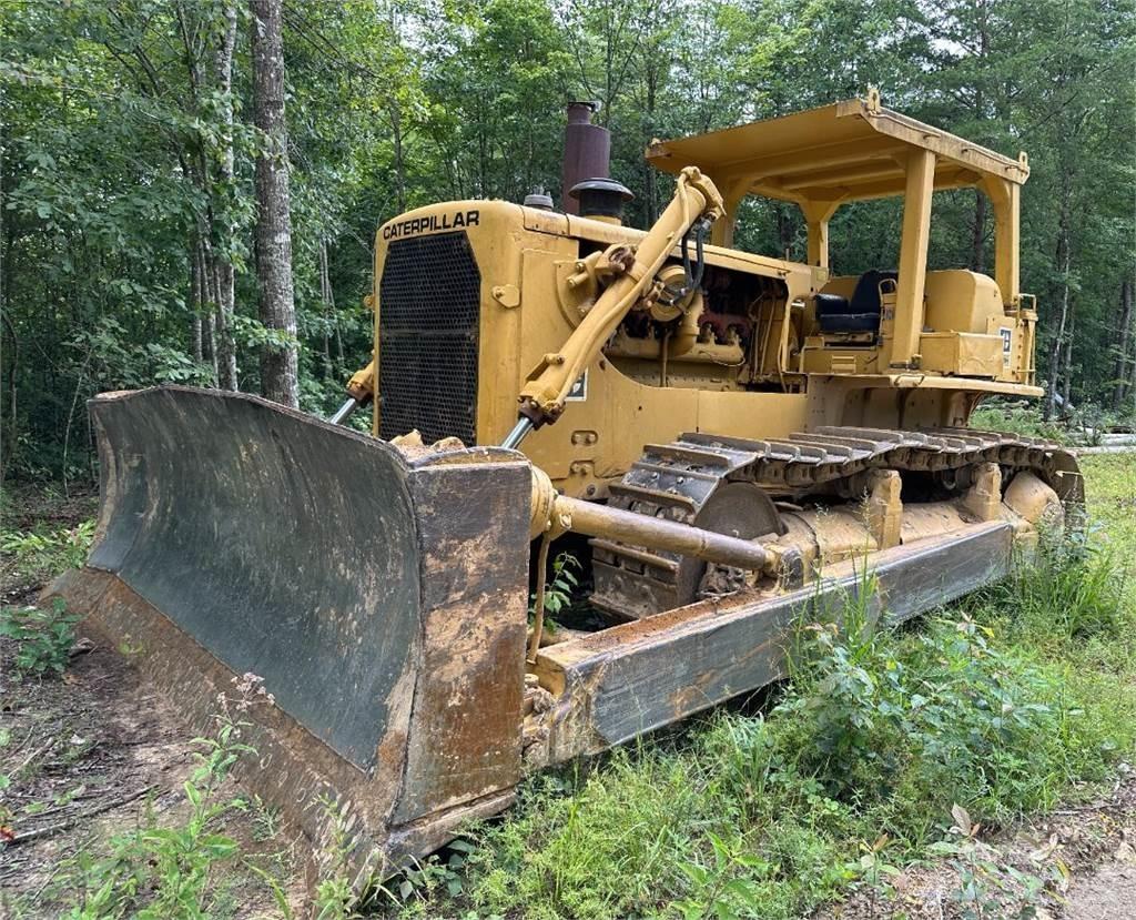 CAT D8H Dozers - Tratores rastos
