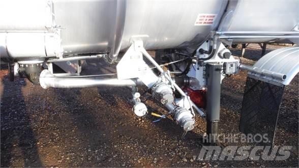 Polar ACX8 8,400 Semi Reboques Cisterna