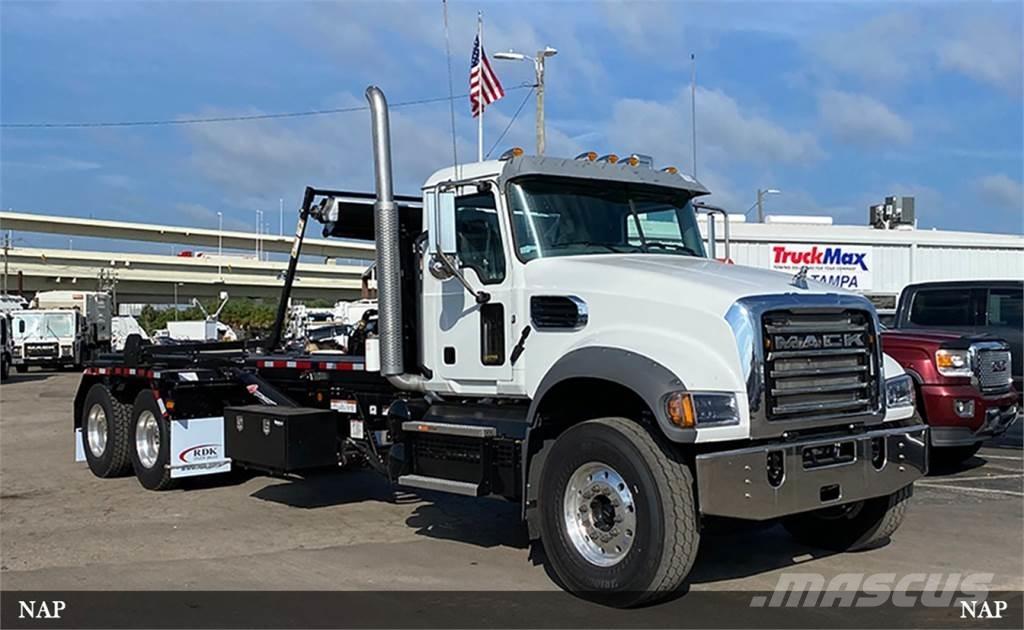 Mack Granite Camiões caixa desmontável com elevador de cabo