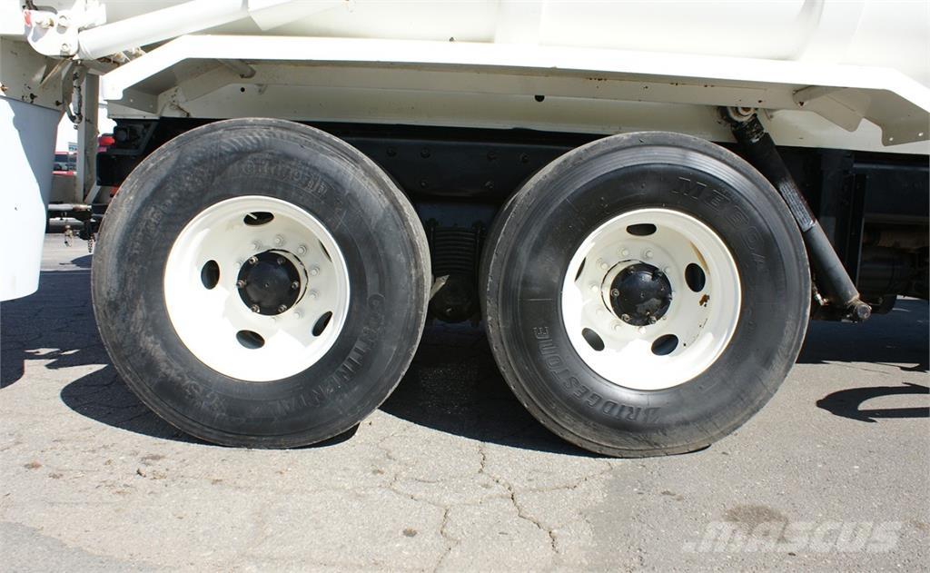 Mack LEU613 Camiões de lixo