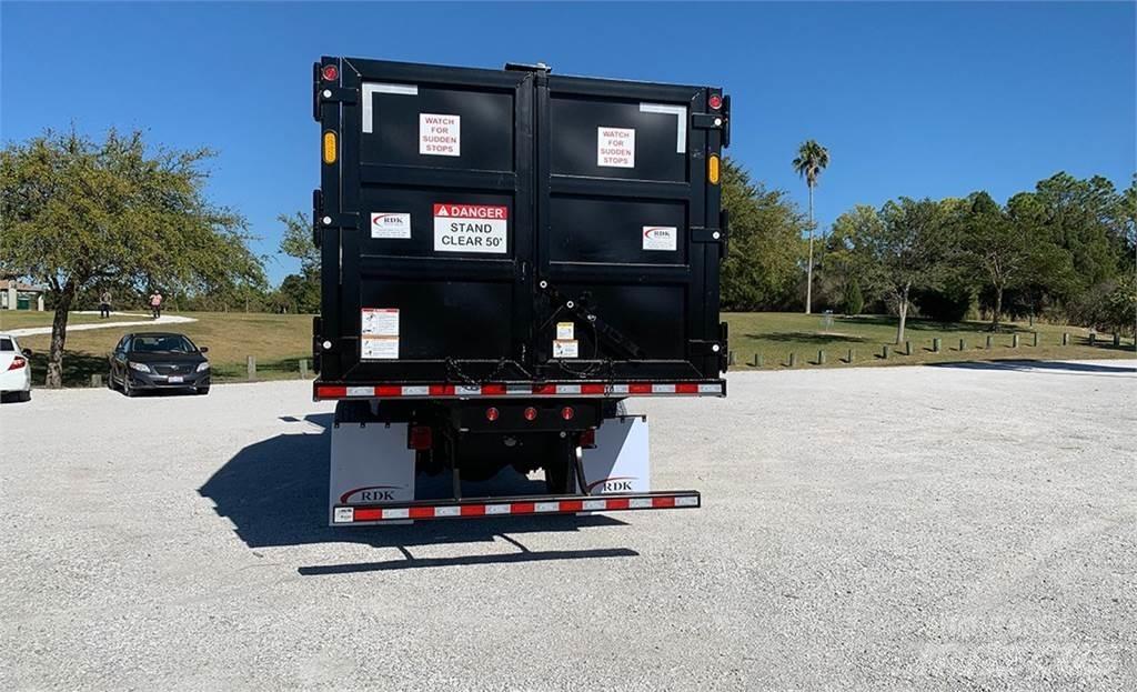 Mack MD7 Garras