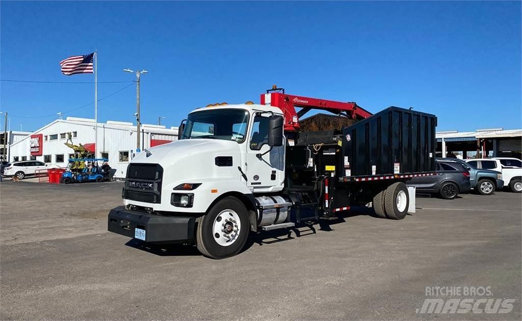 Mack MD7 Garras