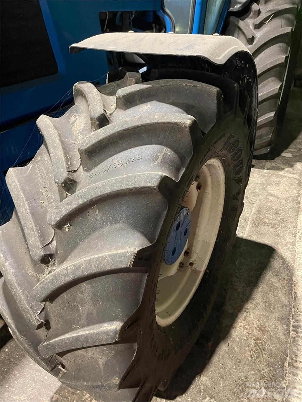Ford 8730 Tratores Agrícolas usados
