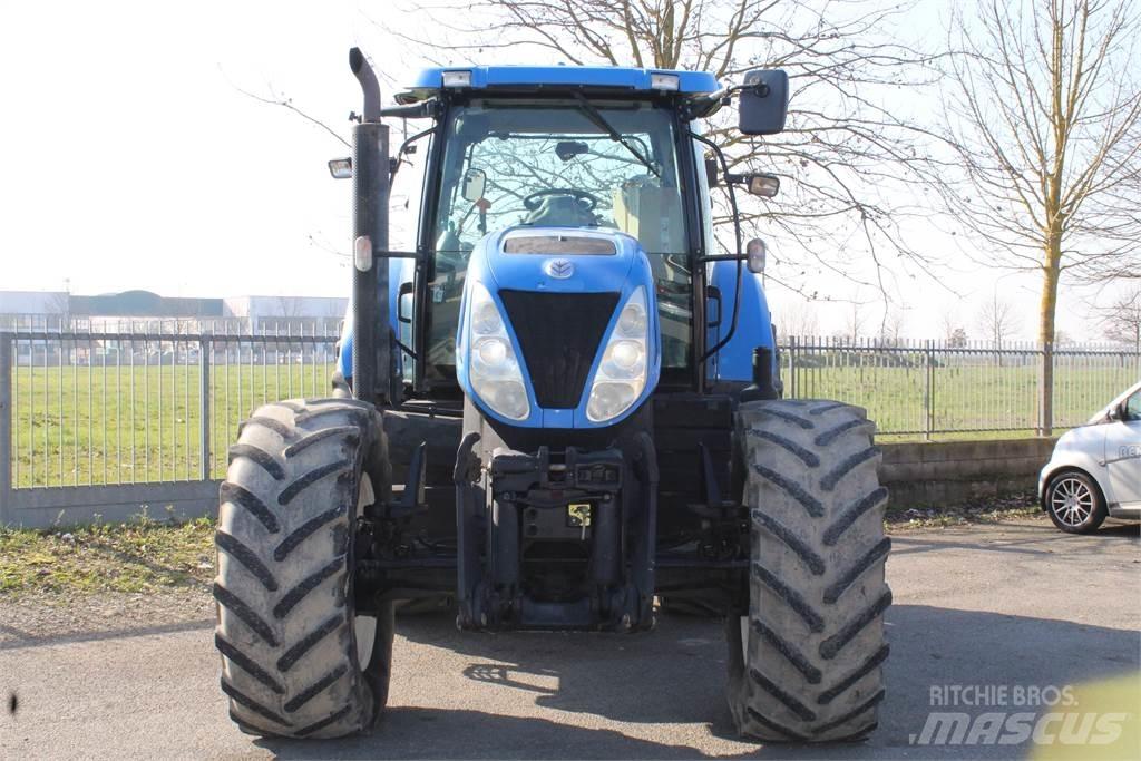 New Holland T7030 Tratores Agrícolas usados