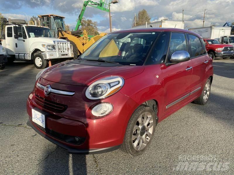 Fiat 500L Automóvel