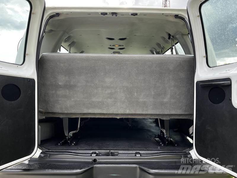 Ford Econoline Automóvel