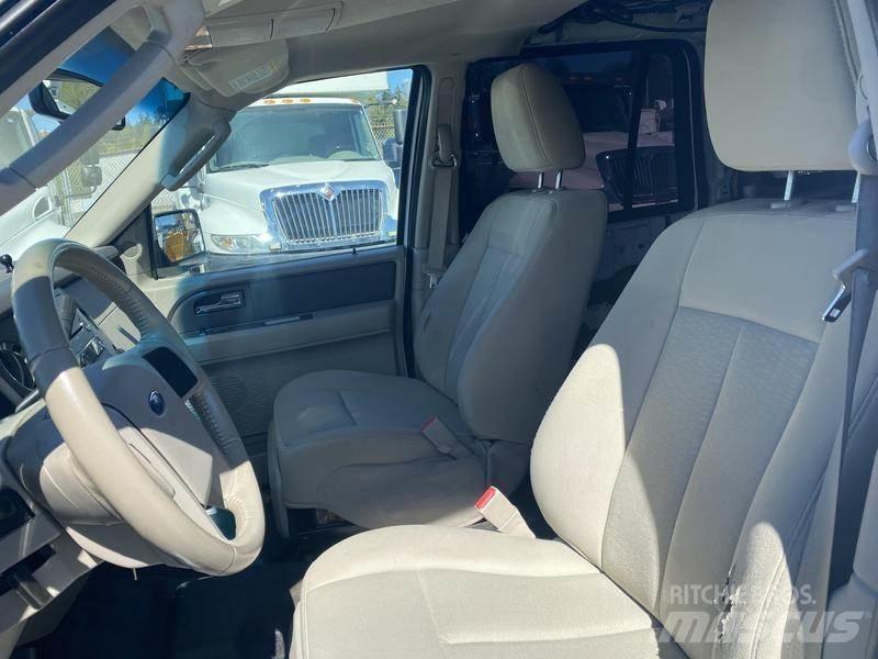 Ford Expedition Automóvel