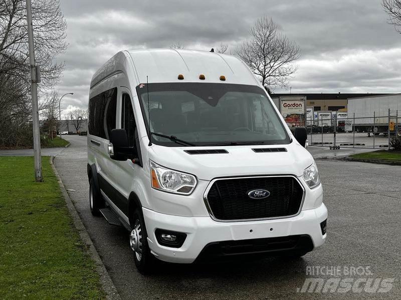 Ford Transit Automóvel