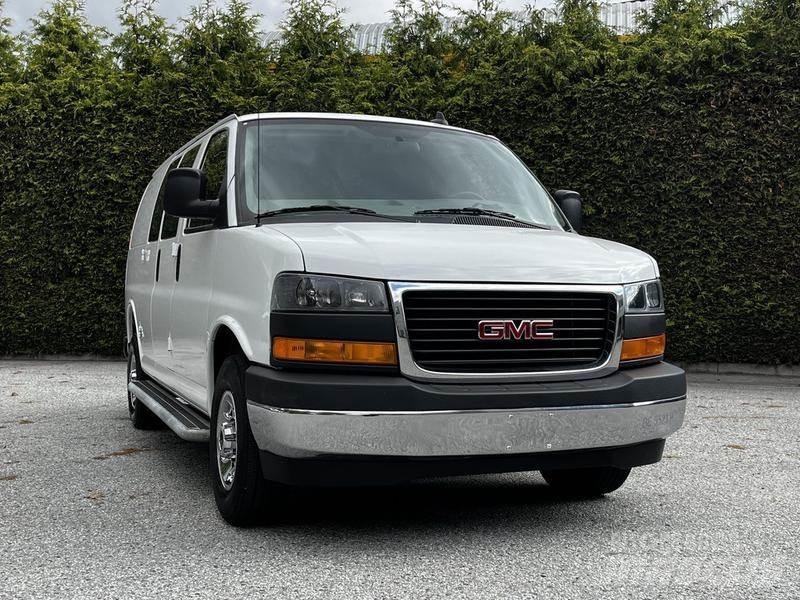 GMC Savana Carrinhas de caixa fechada