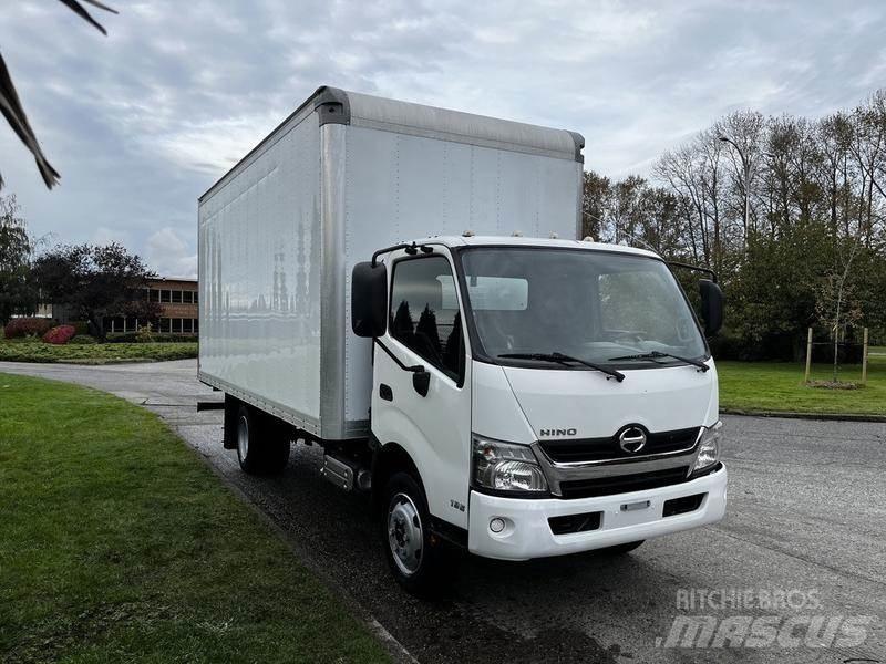 Hino 195 Carrinhas de caixa fechada