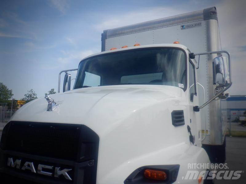 Mack MD Carrinhas de caixa fechada