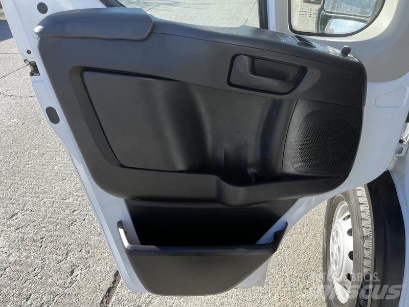 RAM Promaster Carrinhas de caixa fechada