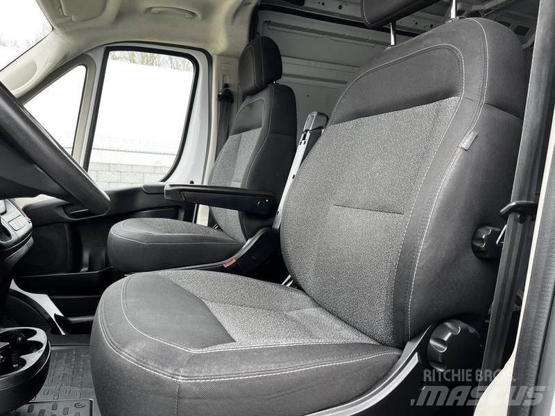 RAM Promaster Carrinhas de caixa fechada