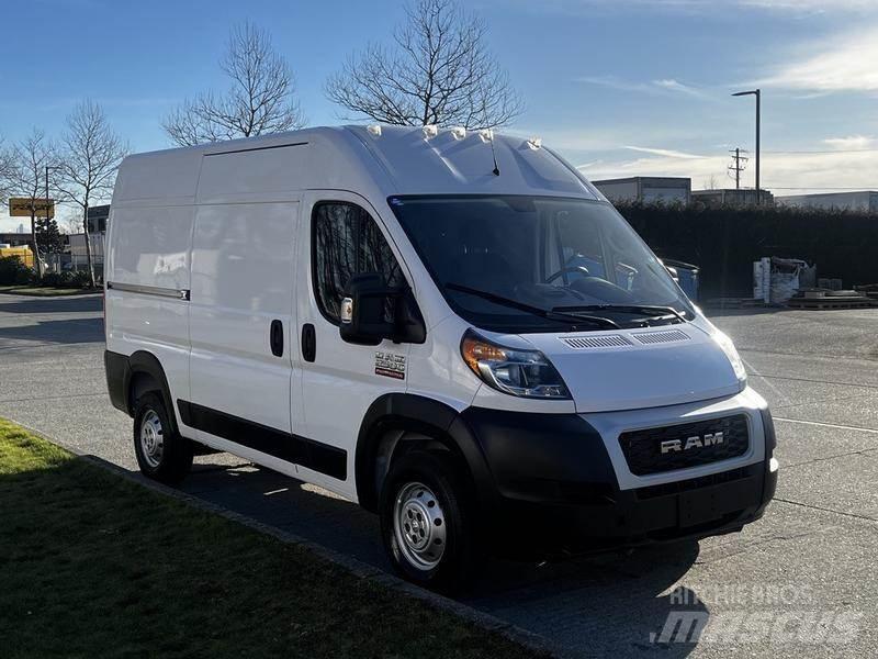 RAM Promaster Carrinhas de caixa fechada