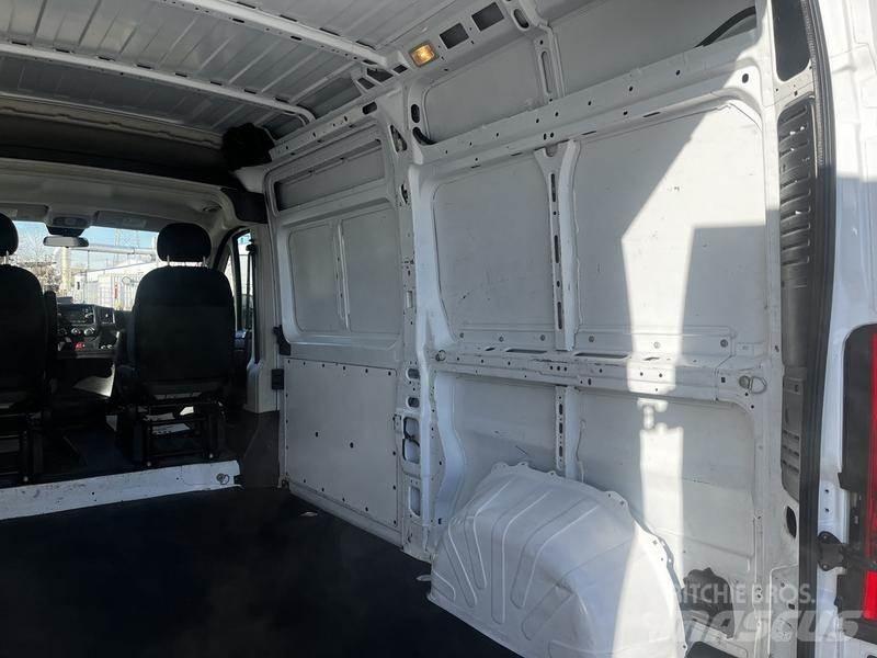 RAM Promaster Carrinhas de caixa fechada