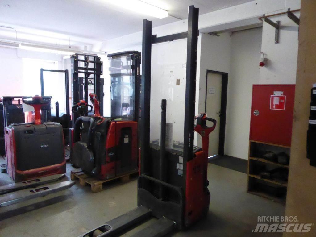 Linde L10B Empilhador para operador externo
