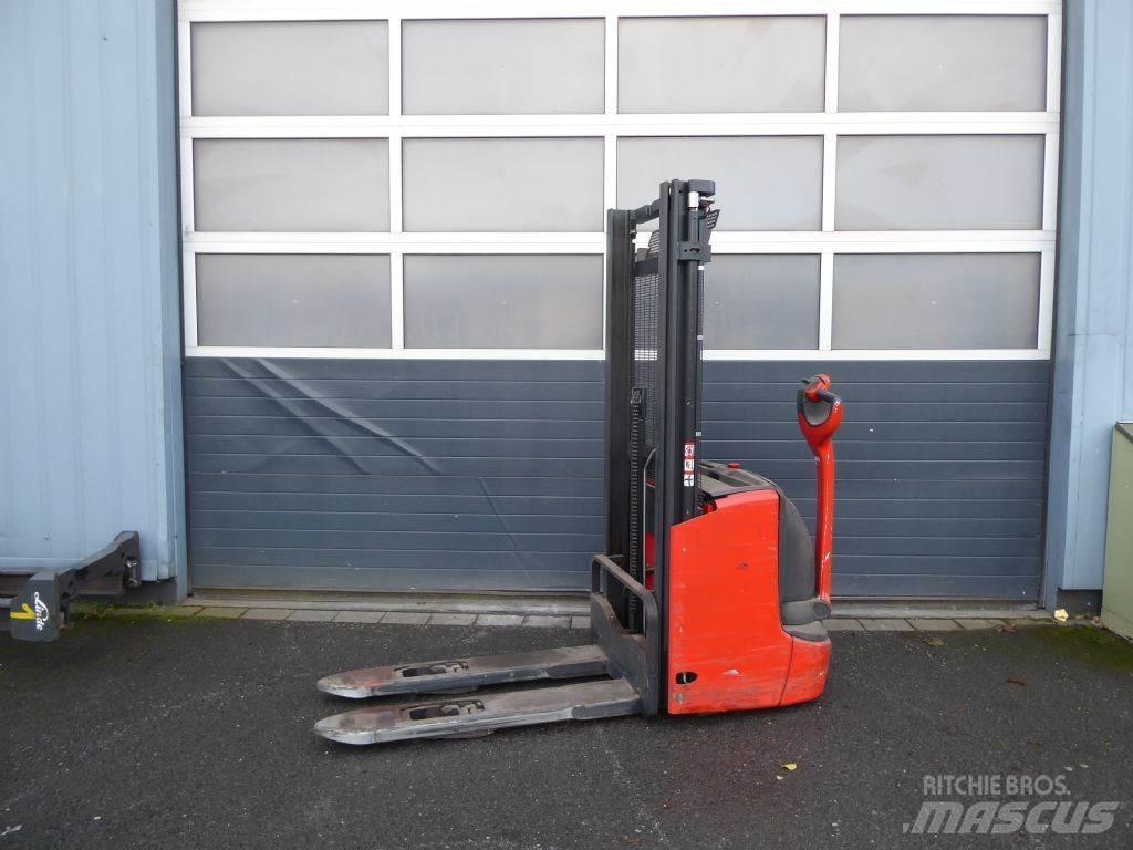 Linde L12L Empilhador para operador externo