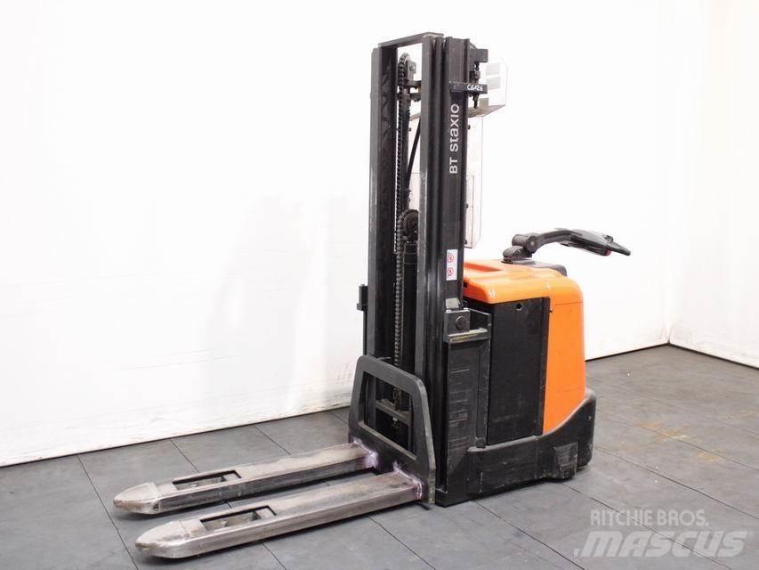 BT SPE 125 Empilhador para operador externo