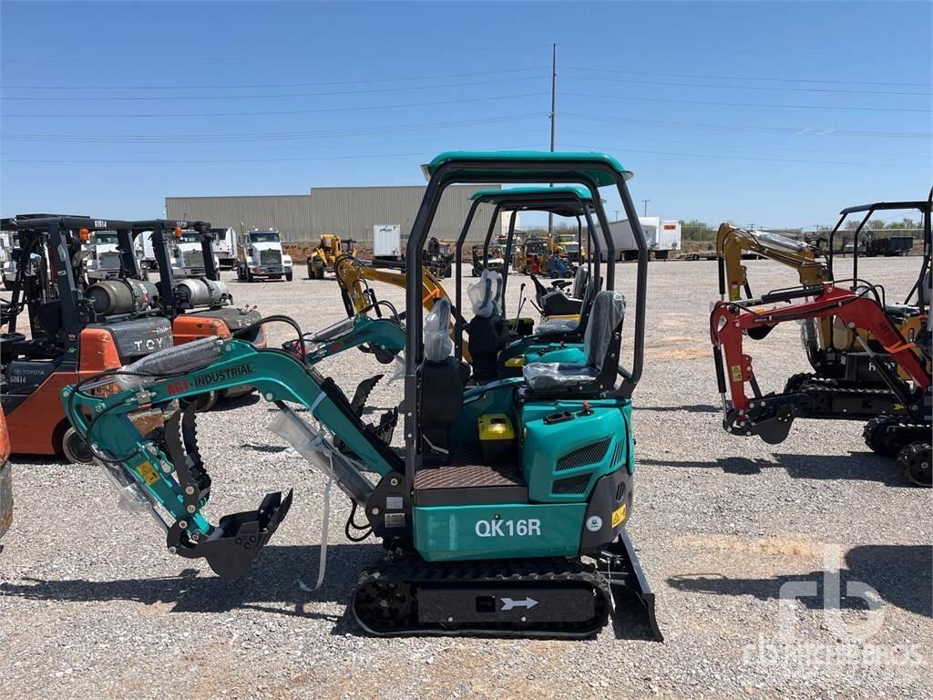 AGT QK16R Miniescavadeiras