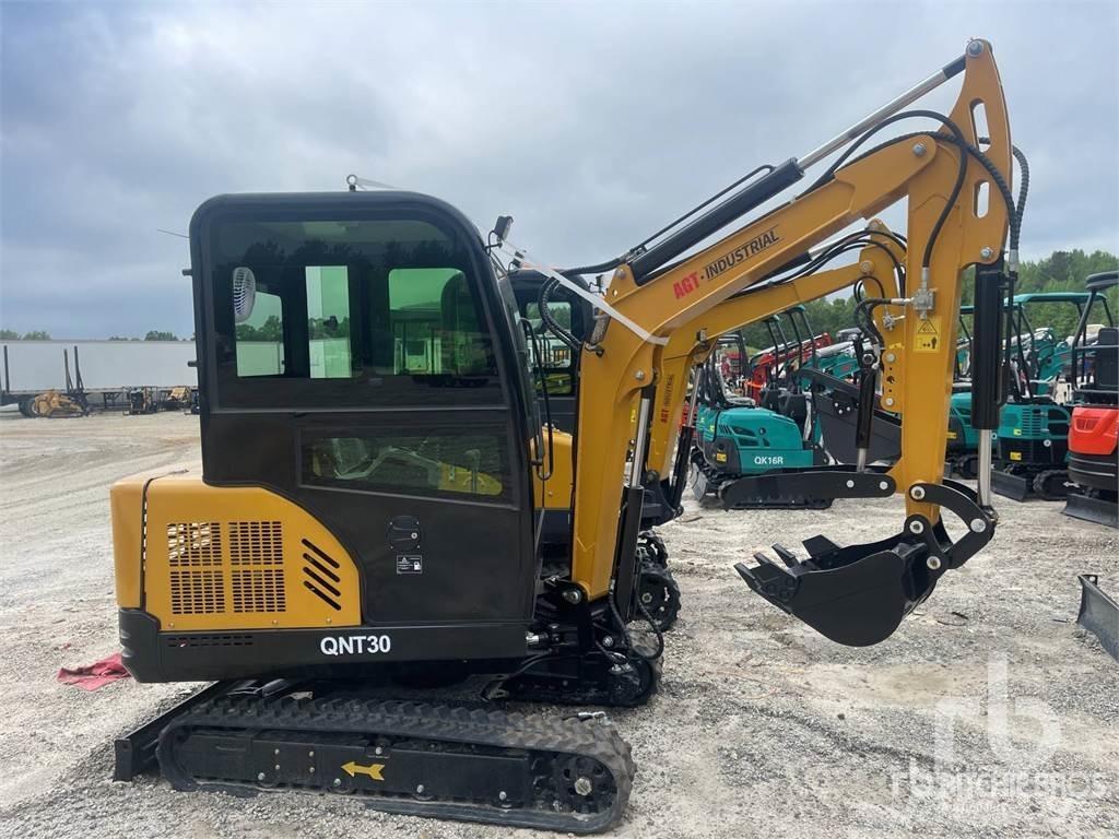 AGT QNT30 Miniescavadeiras