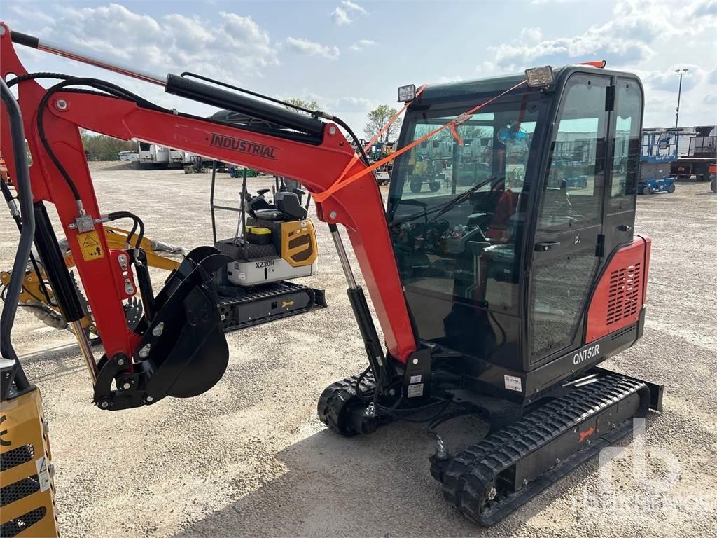 AGT QNT50R Miniescavadeiras
