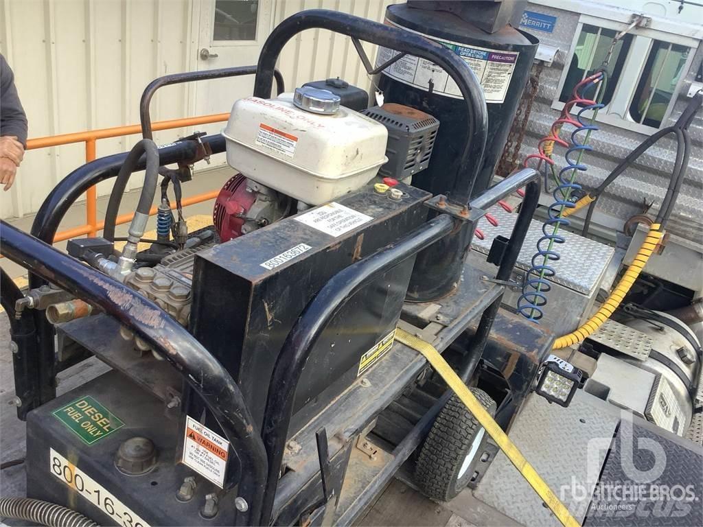 Alkota 3305X4 Máquinas ligeiras de lavagem a pressão