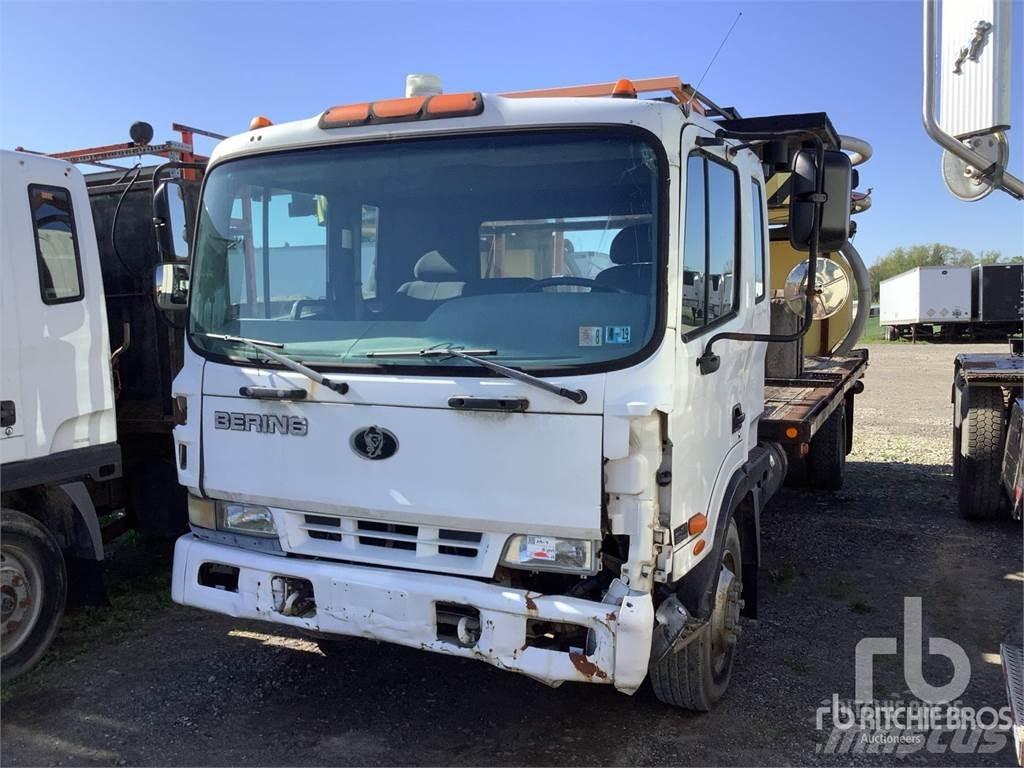 Bering MD26M Camiões Municipais / Uso Geral