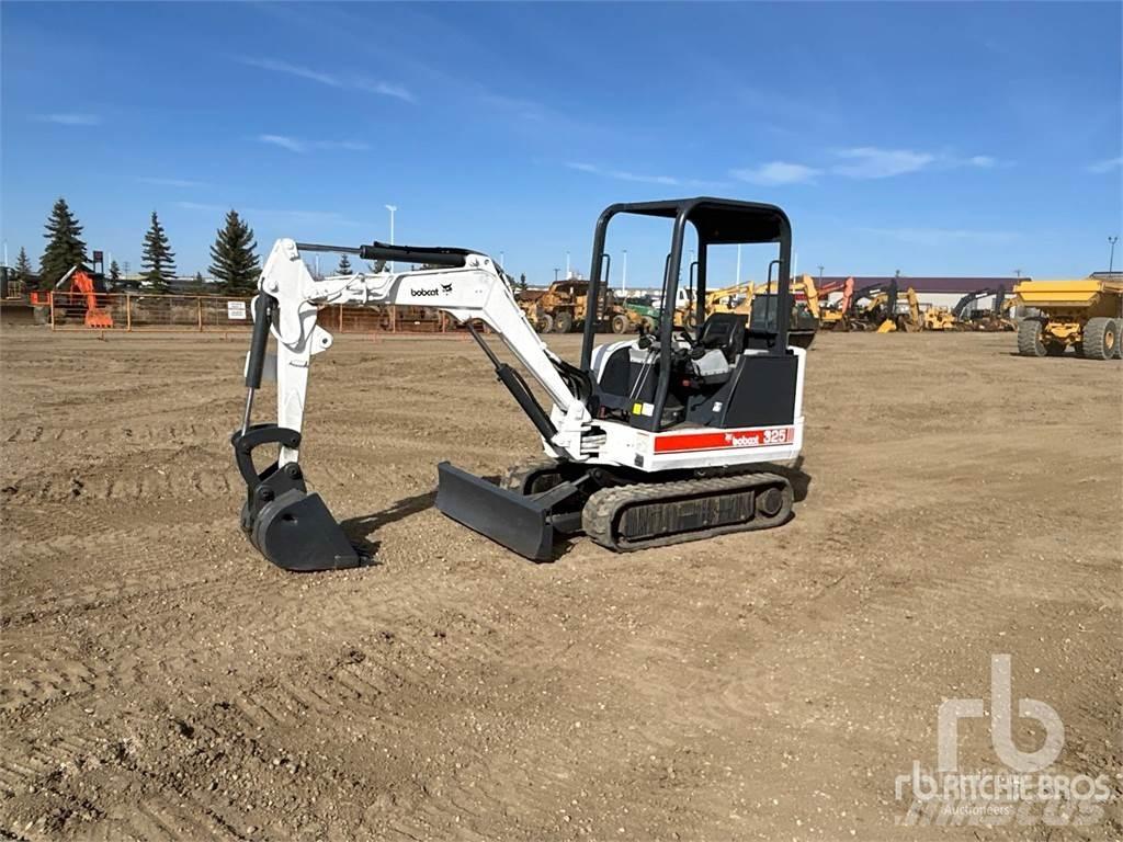 Bobcat 325 Miniescavadeiras