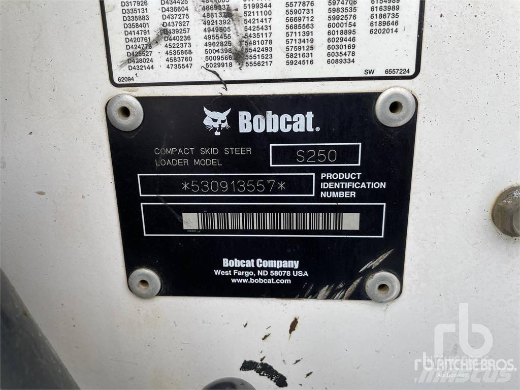 Bobcat S250 Minicarregadeiras