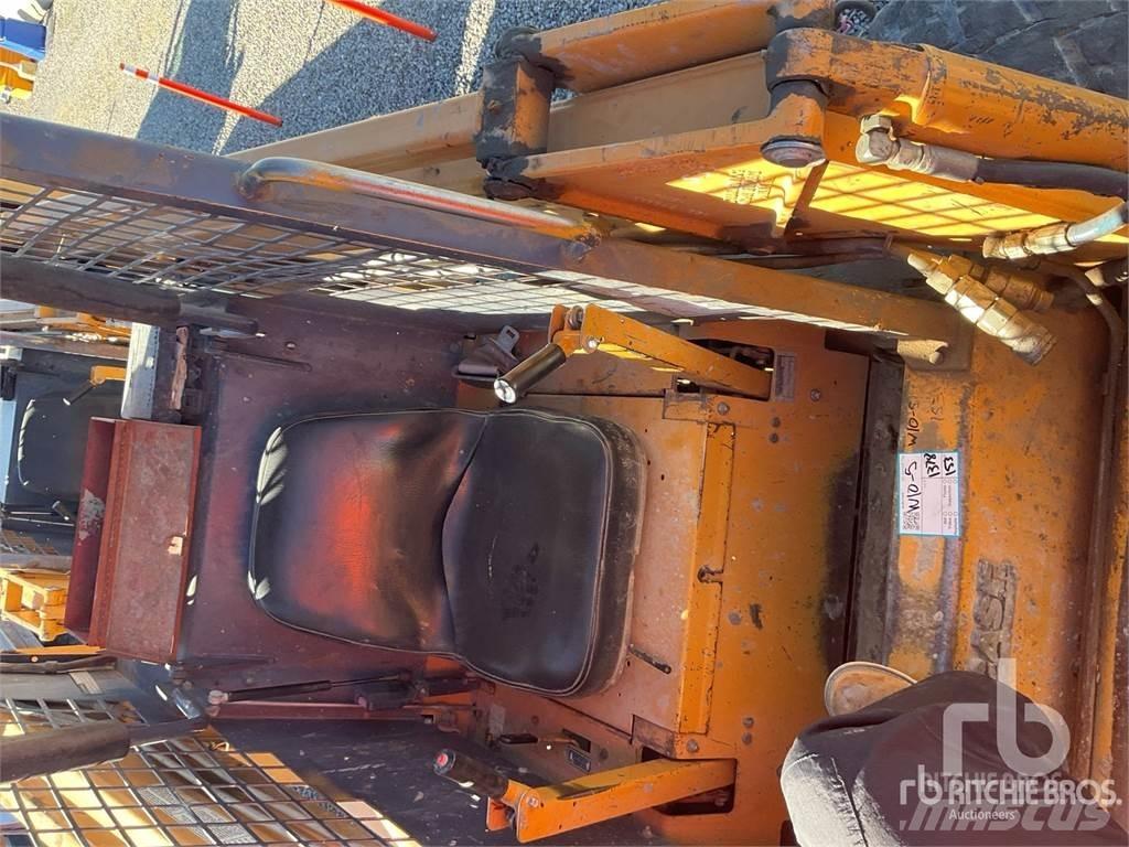 CASE 1845C Minicarregadeiras