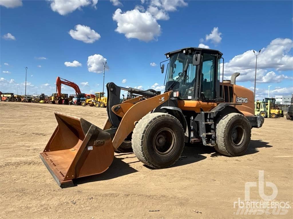 CASE 621G Carregadeiras de rodas
